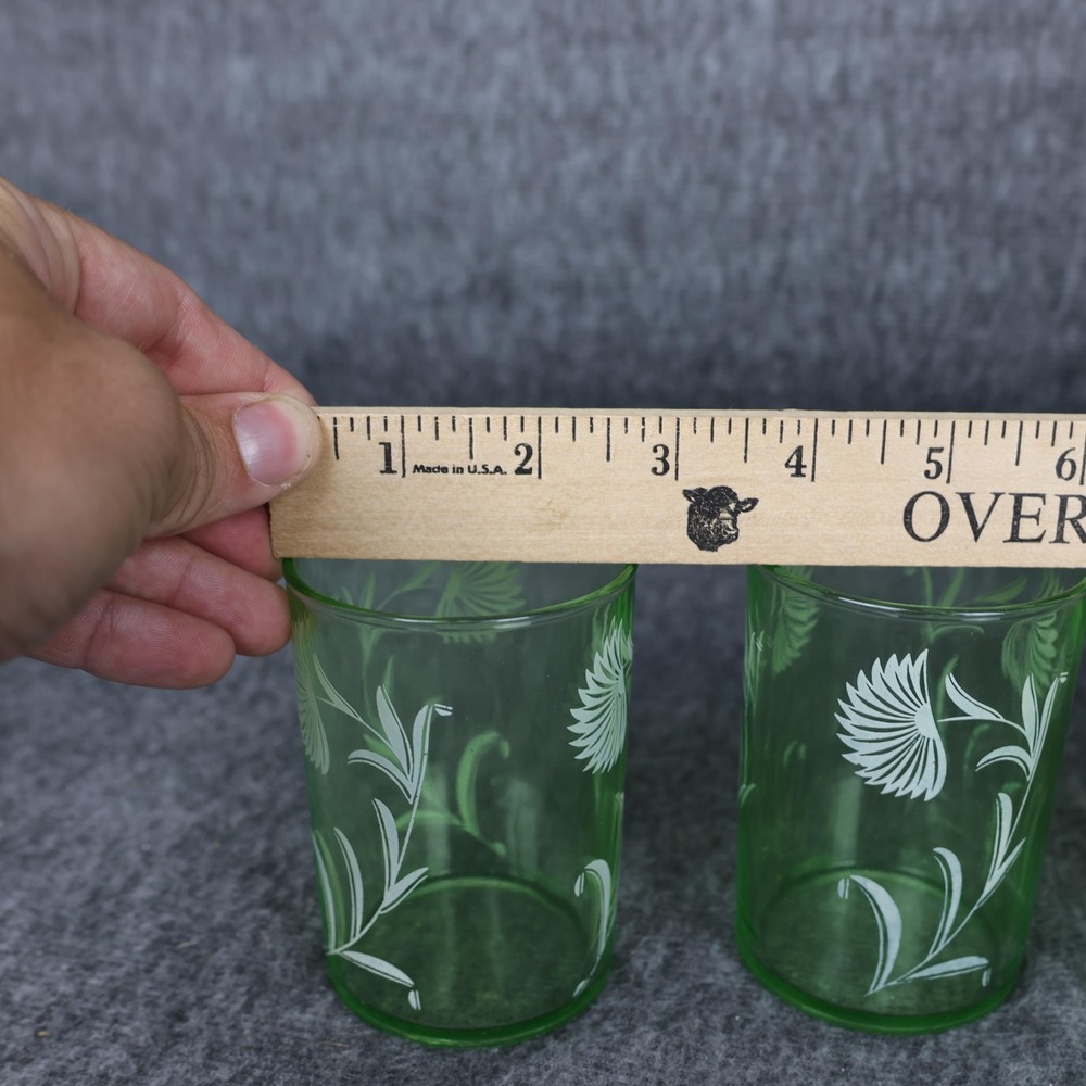 Vintage Unmarked Green Vaseline Glass Floral Uranium Shot Glasses Set 4 Decor - Picture 7 of 8